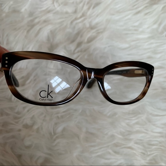 SOLD!! Calvin Klein eyeglass frames, brown horn color, NEW, Style #CK 5728 - Picture 6 of 9
